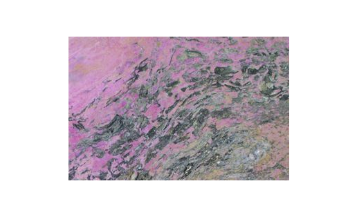 Родонит. Южно-Файзуллинское месторождение.  rhodonite from South Fayzullinskoye Deposit.