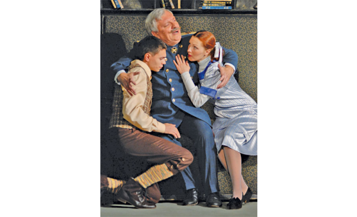Сцена из спектакля “Последние” М.Горького A scene from the play The Last Ones by M.Gorky