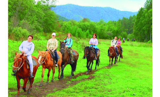 Конно-верховая экскурсия по окрестностям с.Кага Белорецкого района Horse-riding tour around the Selo Kaga of Beloretsky Raion