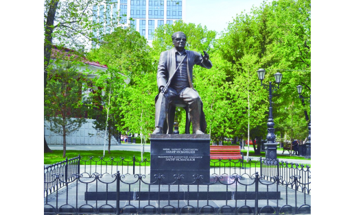 Х.М.Хабибрахманов. Памятник З.Г.Исмагилову. Уфа, 2015 A monument to Z.G.Ismagilov by H.M.Habibrahmanov. Ufa, 2015