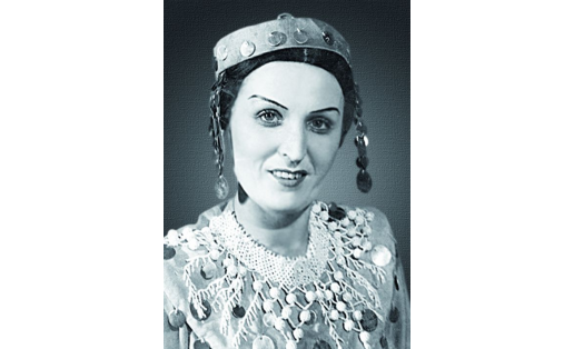Валеева Бану в партии Карлугас (“Карлугас” Н.К.Чемберджи) B.N.Valeyeva as Karlugas (Karlugas by N.K.Chamberzhi)