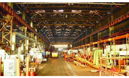 Цех Туймазинского завода автобетоновозов Workshops of the Tuymazy concrete truck plant