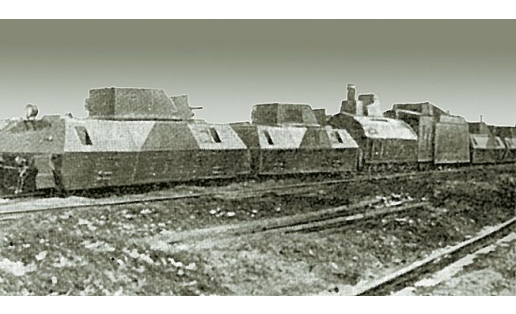 “Полководец Суворов” бронепоезы. Өфө, 1942
