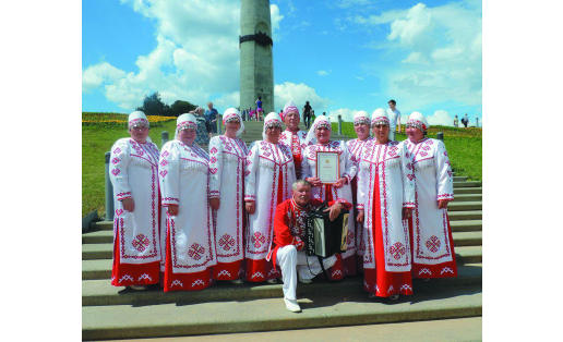 Чувашский фольклорно-этнографический ансамбль “Калина” (“Палан”). Село Ишпарсово Стерлитамакского района “Guelder rose” Chuvash folklore ethnographical ensemble (“Palan”). Ishparsovo village, Sterlitamakskiy district