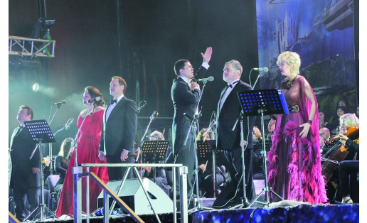 Концерт классической музыки в формате open air “Симфоническая ночь” The Symphonic night, an outdoor concert of classical music