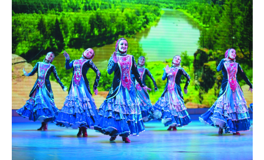 Народный ансамбль народного танца “Кружева” БГПУ: башкирский народный танец;  Ensemble of folk dance “Kruzheva”: Bashkir folk dance