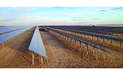 Бурибаевская СЭС: первая очередь;  Buribaevskaya Solar Power Station:  the first stage.