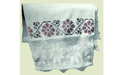 Полотенце, украшенное вышивкой ( с.Новые Сулли Ермекеевского р‑на, 1969). К статье "Мордва".