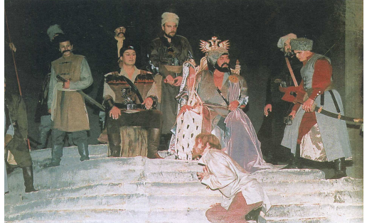 Сцена из спектакля “Салават. Семь сновидений сквозь явь”. БАТД