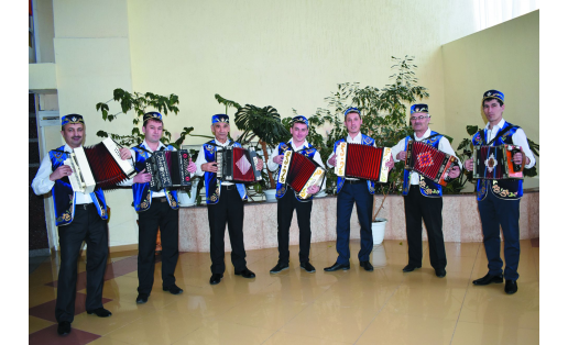Татарский ансамбль тальянистов “Мон” Tatar talyanka ensemble “Mon”