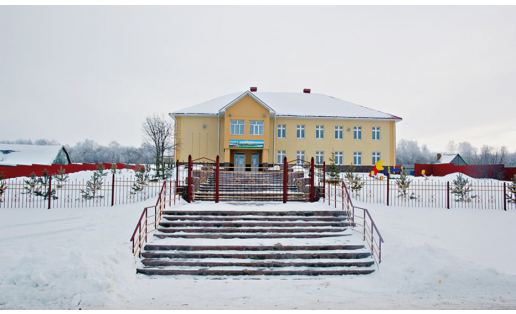 Бүздәк р‑ны Шланлыкүл ауылы. Социаль‑мәҙәни үҙәк бинаһы