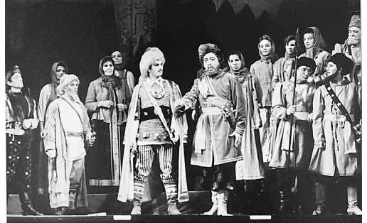 Сцена из оперы “Салават Юлаев”. Салават — Ф.З.Салихов, Пугачёв — Р.Ф.Кучуков. БТОБ