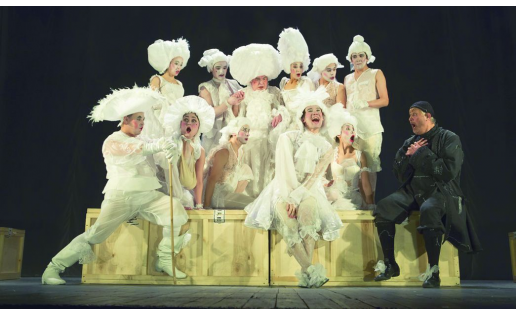 Сцена из спектакля “Скупой” Мольера A scene from the Miser play by Moliere