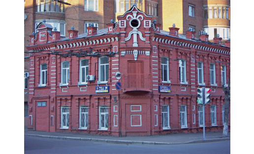 “Кирпичный стиль”. Дом Якушевых в Уфе. 1905. Фото 2004.