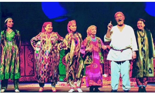 Сцена из спектакля “Пять жён Ходжи Насретдина” И.Садыкова A scene from the play The Five Wives of Khoja Nasretdin by I.Sadykov
